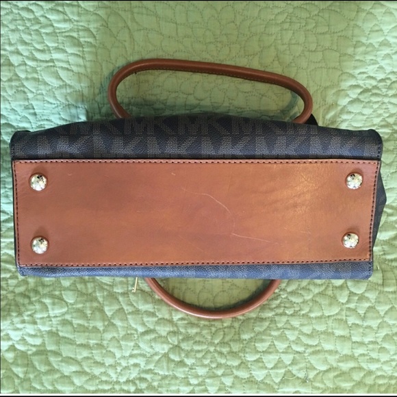 Michael Kors Purse - Picture 3 of 6